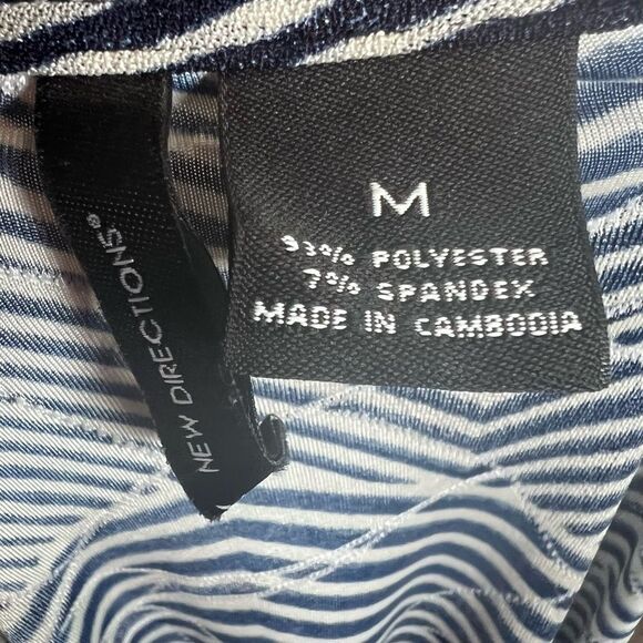 Long layered bell sleeve navy and cream jacquard print top size medium - Picture 6 of 6